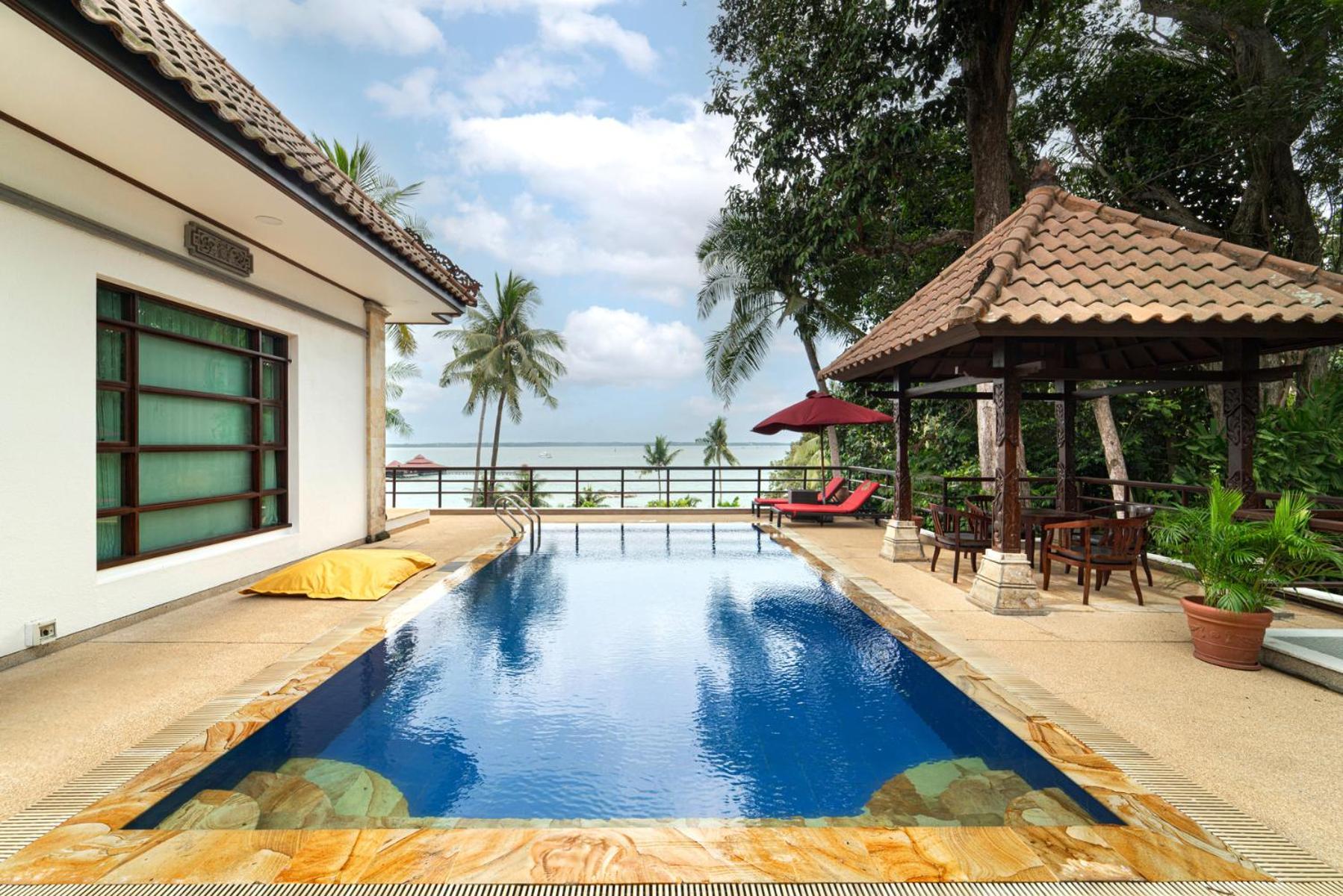 Indra Maya Pool Villas Lagoi Exteriör bild